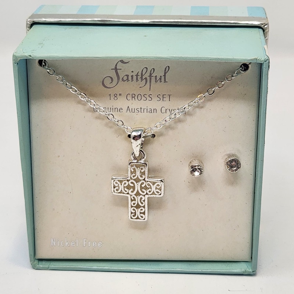 Cross Pendant silver tone chain Necklace Crystal Stud Earrings Jewelry Gift Set